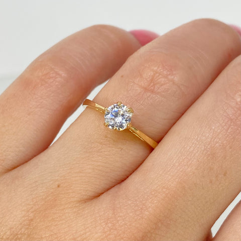 Anillo Solitario Circon Blanco Oro amarillo 18k / Talla 6 1/2 / 2,19 Gr