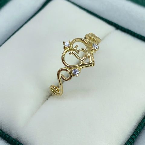 Anillo 15 Años Circones Blancos Oro amarillo 18k / Talla 5 1/2 / 1,11 Gr
