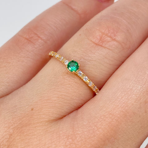 Anillo Solitario Churumbela Circones Blancos Verde Oro amarillo / Talla 6 1/2 / 1,25 Gr *