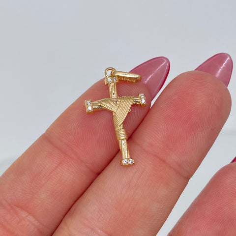 Dije Cruz Cristo Circones Blancos Oro amarillo 1 Gr / 2,8 Cm