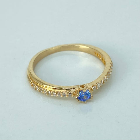 Anillo Solitario Churumbela Circones Blancos Celeste Oro amarillo / Talla 6 1/2 / 1,97 Gr †