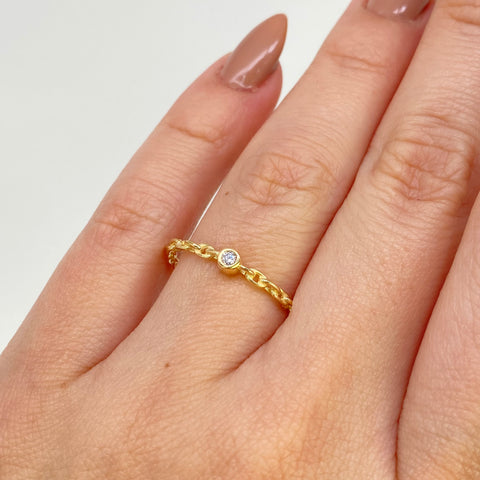 Anillo Cajón Circones Blancos Oro amarillo 18k / Talla 7 3/4 / 1,35 Gr †