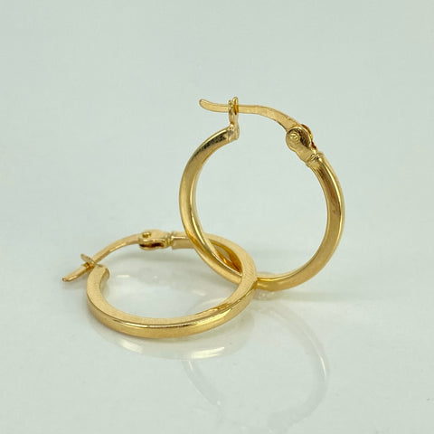 Candongas Lisas Cuadradas Oro amarillo 18k 1,4 Gr / 2,2 Cm †