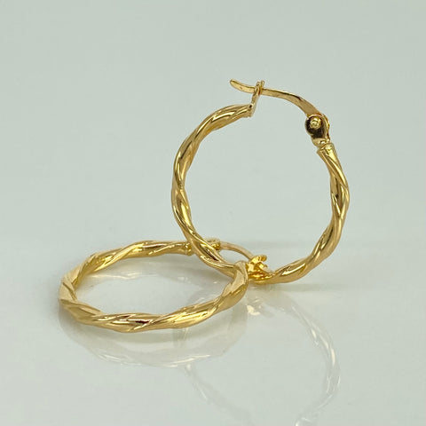 Candongas Entorchada Lineal Oro amarillo 18k 1,65 Gr / 2,5 Cm *