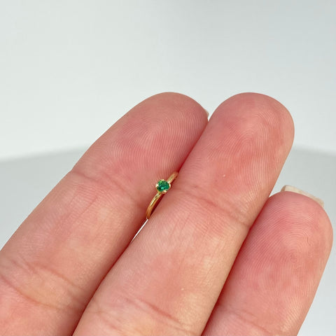 Piercing Aro Circon Verde/ Oro Amarillo 18k (Joya) / 0,24 gr / 9 mm / (Nariz)