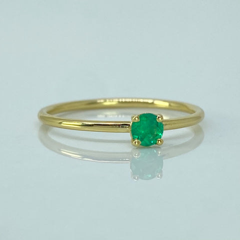 Anillo Solitario Esmeralda 17PTS Oro amarillo 18k / Talla 6 3/4 / 1,21 Gr *