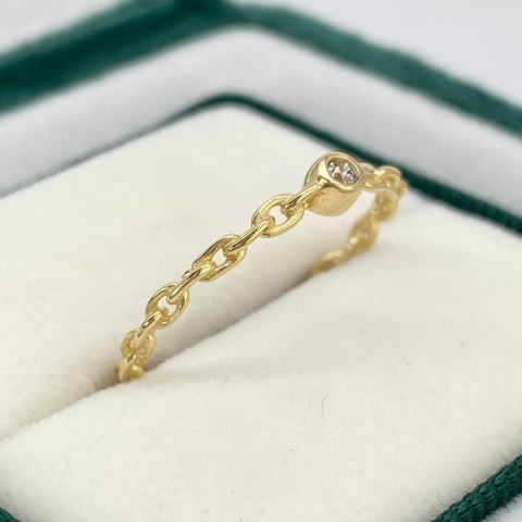 Anillo Cajón Circones Blancos Oro amarillo 18k / Talla 7 3/4 / 1,35 Gr †