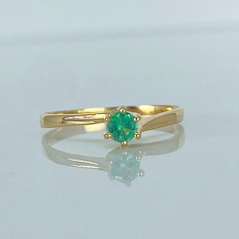 Anillo Solitario Esmeralda 0.12 CT Oro amarillo 18k / Talla 5 3/4 / 1,35 Gr *