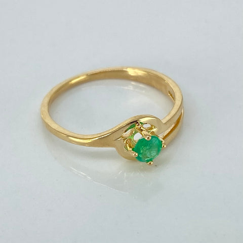 Anillo Solitario Esmeralda 0.2Ct  Oro amarillo 18k / Talla 6 1/4 / 2,17 Gr / 3,8 mm  *