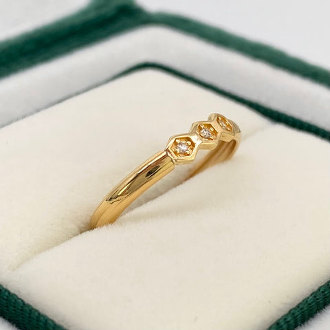 Anillo Circones Blancos Oro amarillo 18k / Talla 5 / 0,88 Gr *
