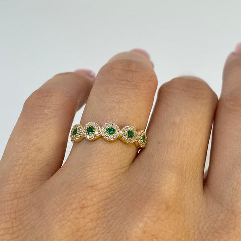Anillo Circones Blancos Y Verdes Oro amarillo 18k / Talla 7 1/4 / 2,11 Gr *