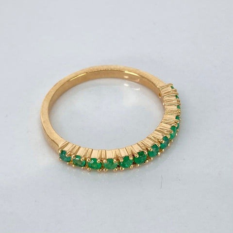 Anillo Churumbela 13 Esmeraldas 0.33Ct Oro amarillo 18k / Talla 6 3/4 / 2,7 Gr / 2 mm  *
