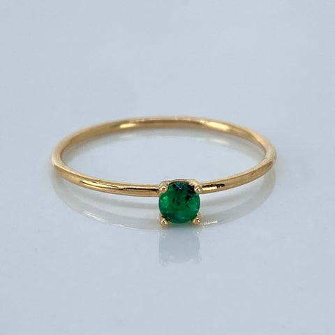 Anillo Solitario Esmeralda 10Pts Oro amarillo 18k / Talla 6 / 0,84 Gr