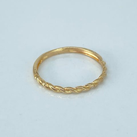 Anillo Entorchado  Oro amarillo / Talla 6 3/4 / 1,1 Gr †