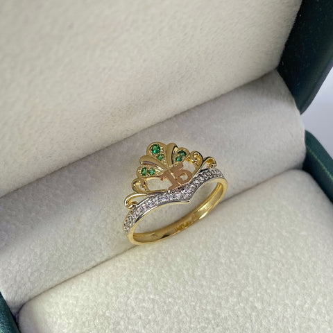Anillo 15 Años Tiara Circones Blancos Y Verdes Tres oros 18k / Talla 7 1/4 / 2,50 Gr *