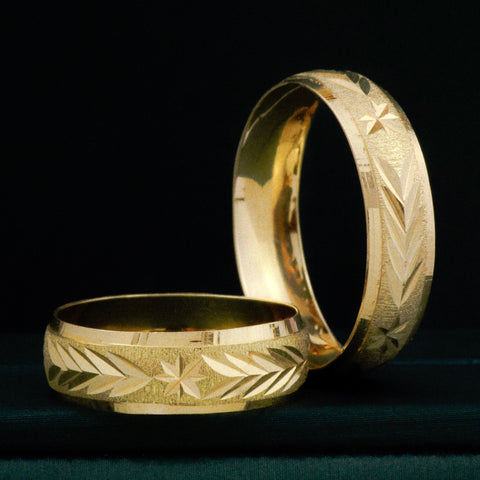 Anillo Argollas Estrellas Fondo Diamantado POR FABRICACIÓN Oro amarillo 18k / Talla 7 / 10 Gr *