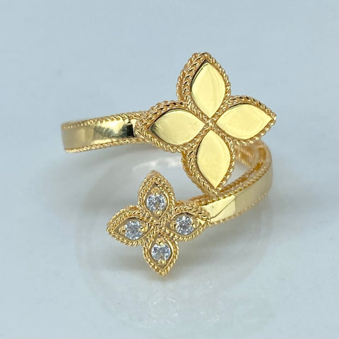 Anillo ● Trebol Circones Blancos Oro amarillo 18k / Talla 7 1/2 / +3 / 2,45 Gr *