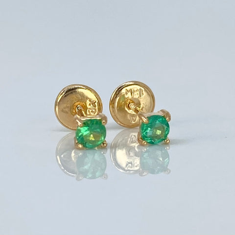 Topos Esmeraldas 28PTS Oro amarillo 18k 0,6 Gr / 3,3 mm *
