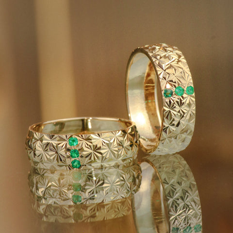 Anillo Argollas Diamantadas Con Circones POR FABRICACION Oro amarillo 18k / Talla 7/10 / 12 Gr *