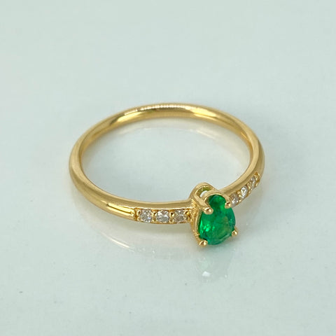Anillo Solitario Lagrima 21PTS Esmeralda / 9PTS Diamantes Oro amarillo 18k / Talla 5 3/4 / 1,82 Gr *