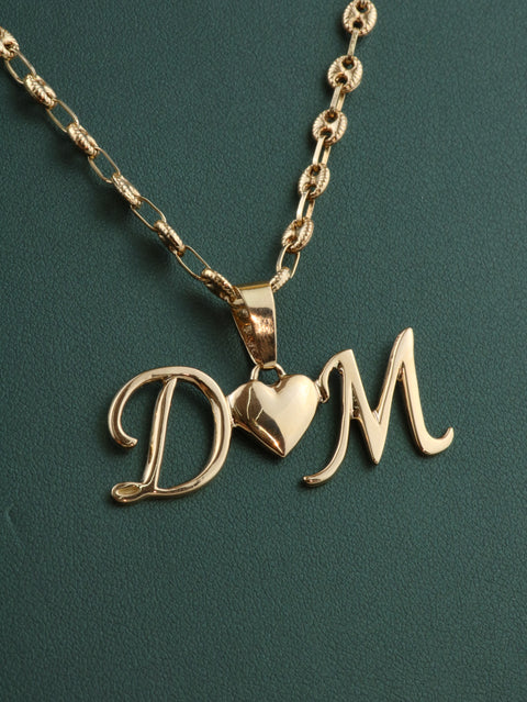 Dije Iniciales Corazón Personalizado  POR FABRICACION Oro amarillo 18k 4,62 Gr *
