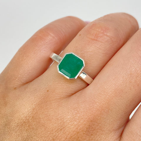 Anillo Esmeralda Cuadrada 1.3Kt / Talla 8 Plata 925 3 Gr *