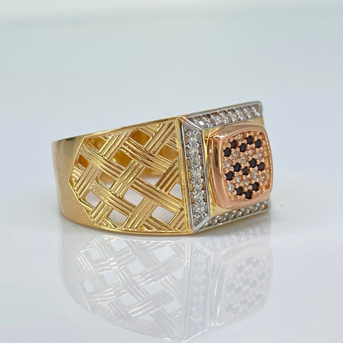 Anillo Cuadro Central Circones Blancos Y Negros Tres oros 18k / Talla 10 1/2 / 8,82 Gr