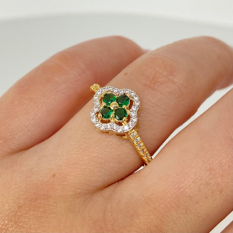 Anillo Trebol Circones Blancos Verdes Oro amarillo 18k / Talla 7 1/2 / 3,1 Gr