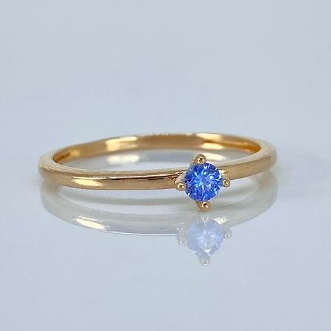 Anillo Solitario Circon Azul Oro amarillo / Talla 7 1/4 / 1,51 Gr