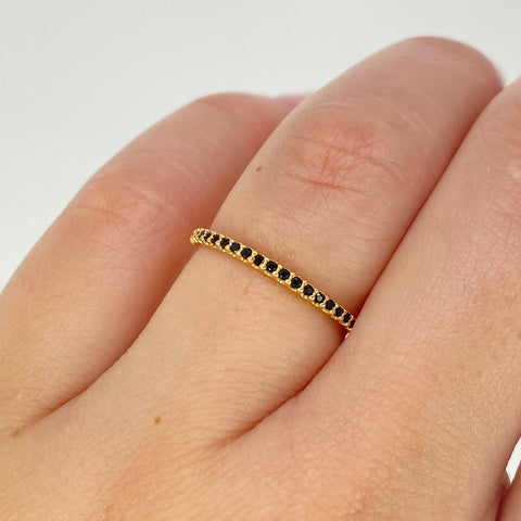 Anillo Churumbela Circones Negros Oro amarillo 18k / Talla 5 1/2 / 0,92 Gr