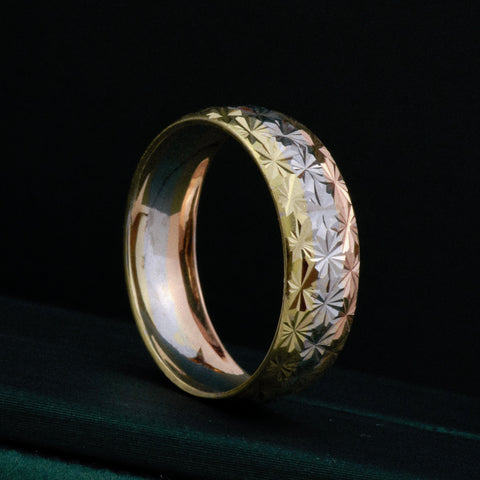Anillo Argollas Diamantadas POR FABRICACIÓN Tres oros 18k / Talla 7 / 10 Gr *