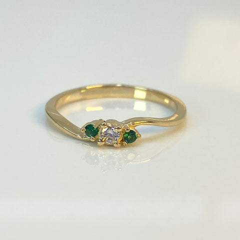 Anillo Solitario Circon Blanco Y Verdes Oro amarillo 18k / Talla 6 1/2 / 1,86 Gr †