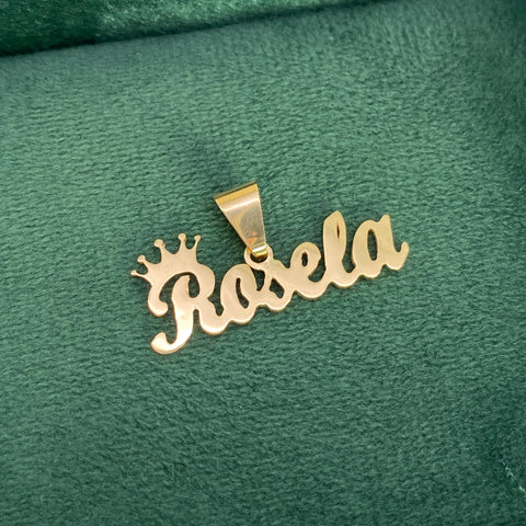 Dije Nombre Personalizado POR FABRICACION Oro amarillo 18k 3,09 Gr / 1,5 Cm  *