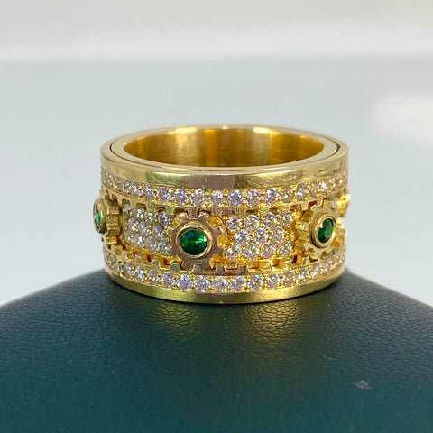 Anillo Engranaje Circones Blancos Y Verdes / POR FABRICACIÓN Oro amarillo 18k / Talla 9 1/2 / 25 Gr *