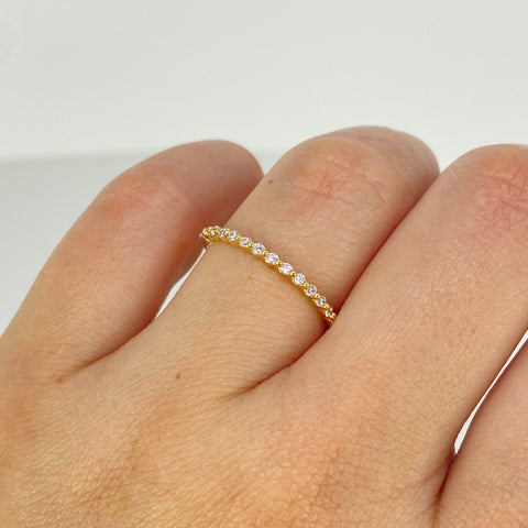 Anillo Churumbela Circones Blancos Oro amarillo 18k / Talla 6 3/4 / 0,93 Gr