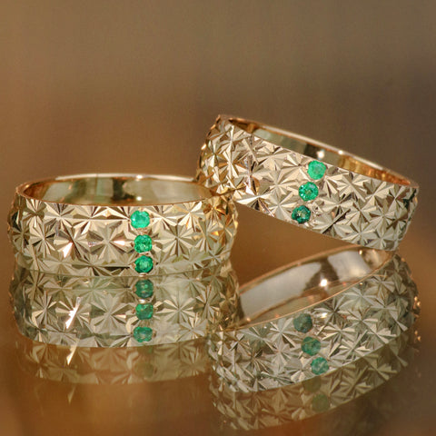 Anillo Argollas Diamantadas Con Circones POR FABRICACION Oro amarillo 18k / Talla 7/10 / 12 Gr *