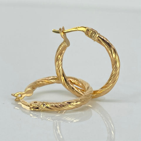 Candongas Entorchadas Lineales Oro amarillo 18k 1,4 Gr / 2 Cm  *