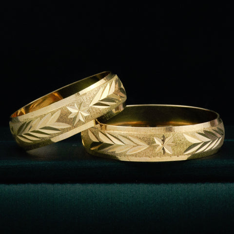 Anillo Argollas Estrellas Fondo Diamantado POR FABRICACIÓN Oro amarillo 18k / Talla 7 / 10 Gr *