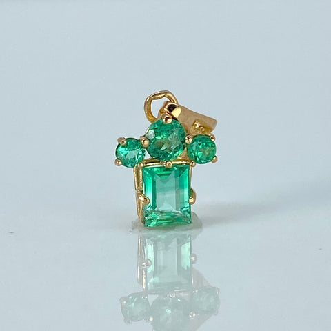 Dije Bague Esmeraldas 43PTS Oro amarillo 0,55 Gr / 1,2 Cm †