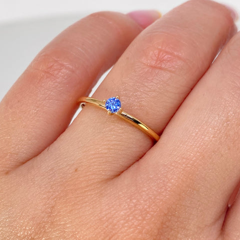 Anillo Solitario Circon Azul Oro amarillo / Talla 7 / 1,3 Gr *