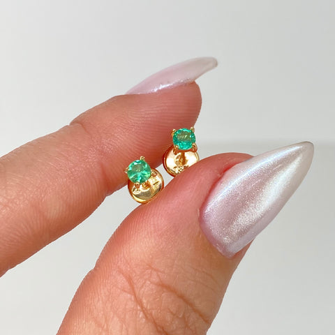 Topos Esmeraldas 28PTS Oro amarillo 18k 0,6 Gr / 3,3 mm *