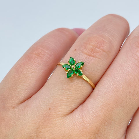 Anillo Flor Circones Verdes Oro amarillo 18k / Talla 6 3/4 / 1 Gr