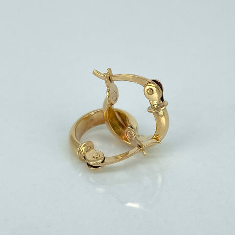 Candongas Semi Planas Redondas Oro amarillo 18k 1,25 Gr / 1,3 Cm