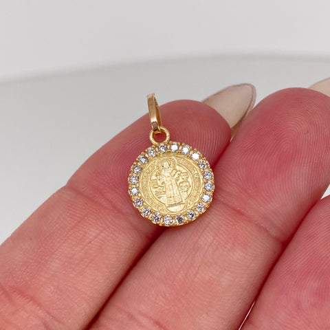 Dije San Benito Circones Blancos Oro amarillo 1,35 Gr / 1,8 Cm †