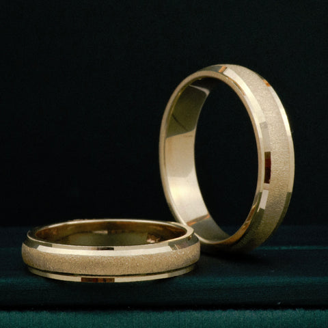 Anillo Argollas Centro Diamantado  POR FABRICACIÓN Oro amarillo 18k / Talla 7 / 10 Gr *