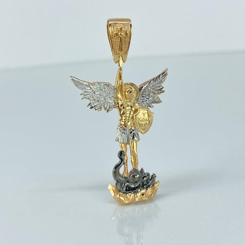 Dije San Miguel Arcangel Oro amarillo y Oro blanco 6,52 Gr / 5,1 Cm †