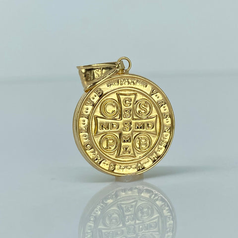 Dije San Benito Oro amarillo 18k 2,66 Gr / 3,1 Cm *