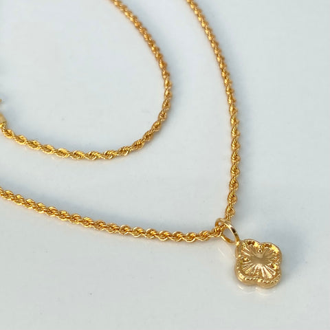 Set Cadena ● Lazo + Dije Trebol Oro amarillo 18k 2,1 Gr / 1,6 mm / 45 Cm †