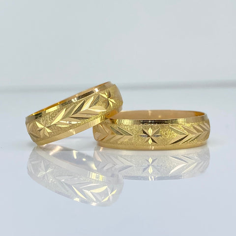 Anillo Argollas Estrellas Fondo Diamantado POR FABRICACIÓN Oro amarillo 18k / Talla 7 / 10 Gr *