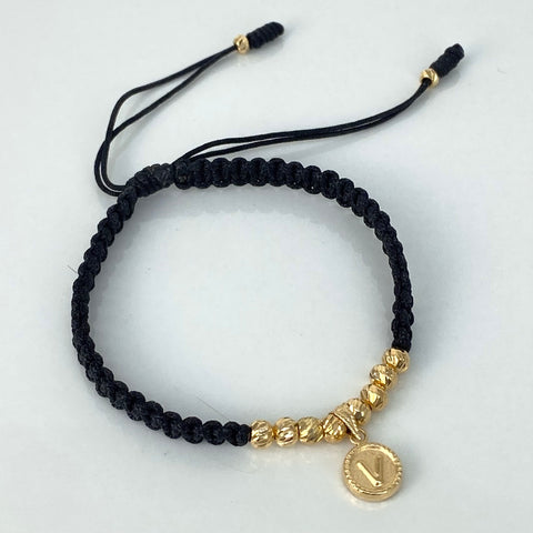 Pulsera tejida Dije Letra V / BD 8uni 4mm / Hilo Negro Oro amarillo 18k 1 Gr *